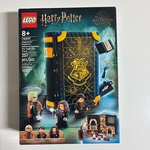 NIB Lego Harry Potter Defense Against the Dark Arts Class 76397